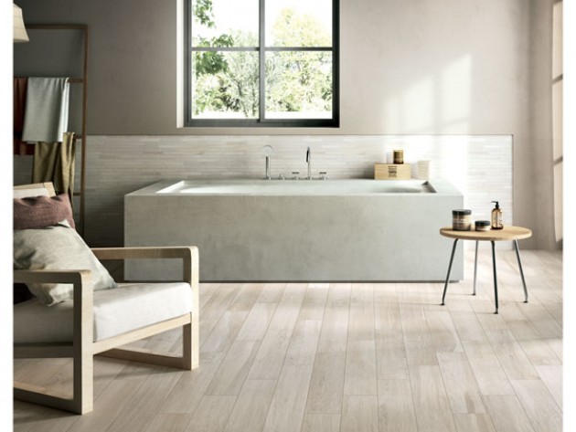 Carrelage imitation bois aequa atlantique web carrelage ... Couleur mur salle de bain grise et bois
