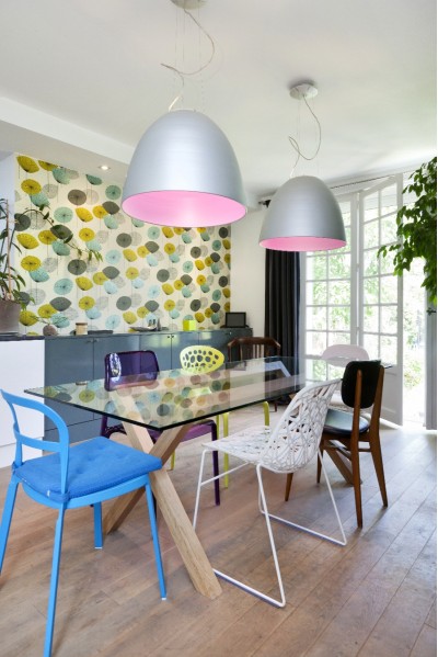 salon & salle à manger vintage noir - photo : idéesmaison
