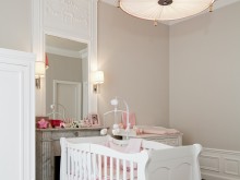 Chambre enfant en camaïeux beige et rosé