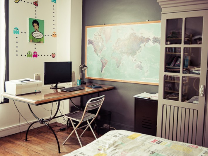 Chambre parentale : coin bureau