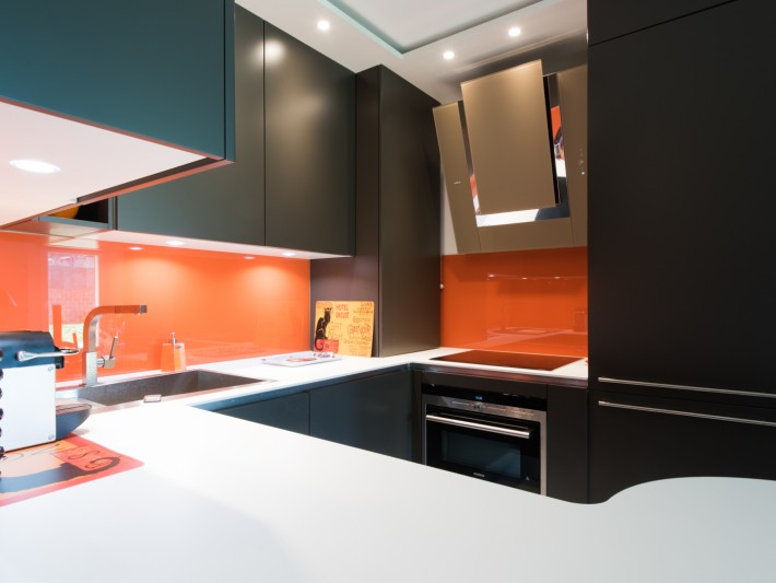 Cuisine ouverte avec coins repas mobilier Armony cucine 