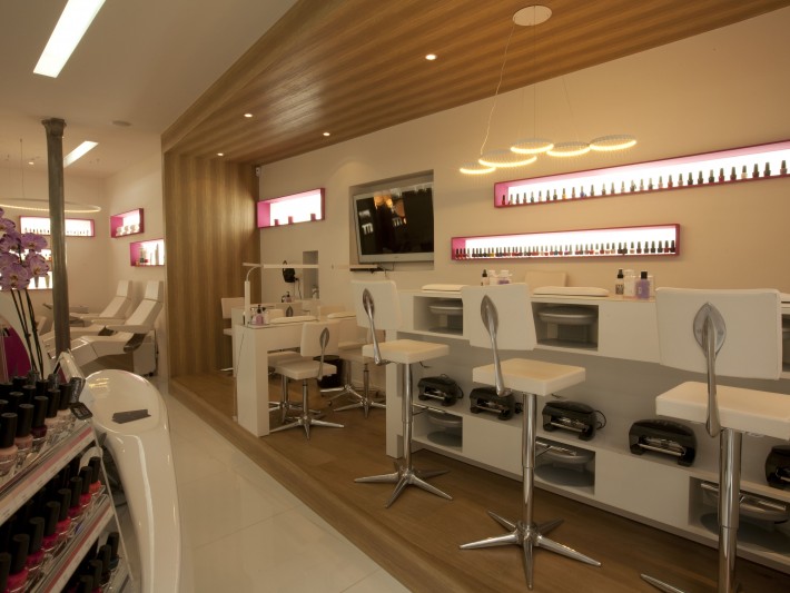 Espace manucure main dans Before Beauty Bar