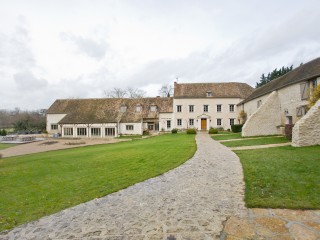 Grande maison de campagne avec jardin dans l'Eure