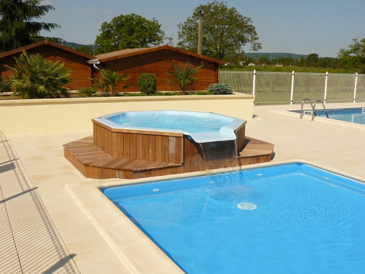 Jacuzzi en bois modèle Iris