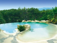 Piscine biologique naturelle