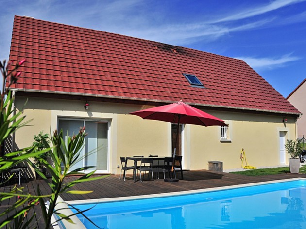 Piscine d'une maison individuelle