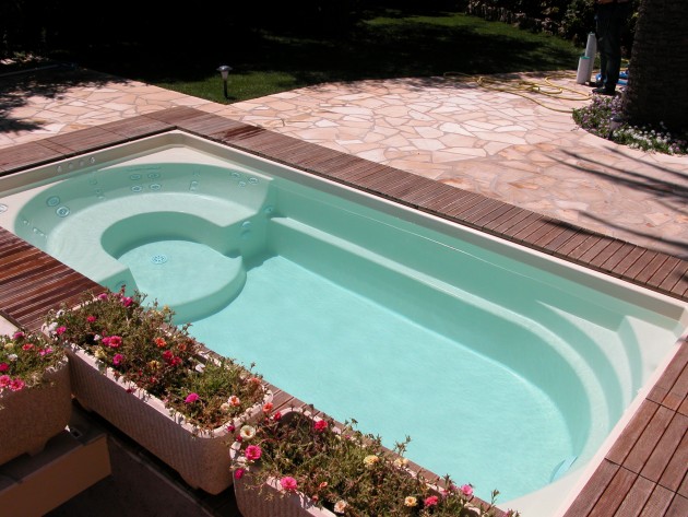 Piscine extérieure Orchidée