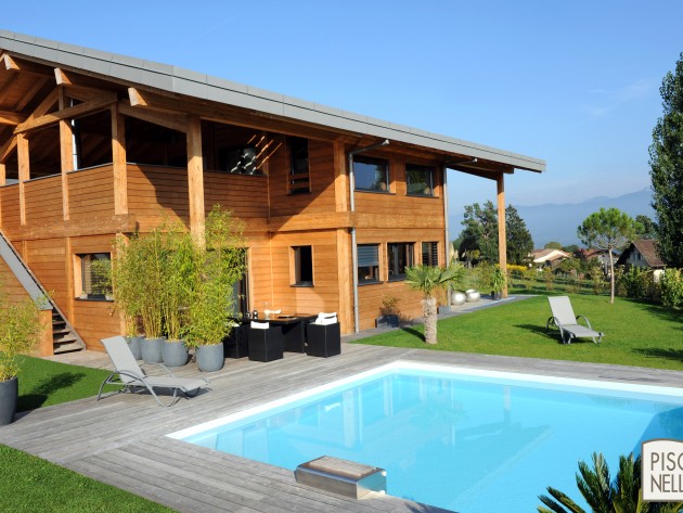 Piscinelle BO : Piscine carrée avec terrasse en bois grisé