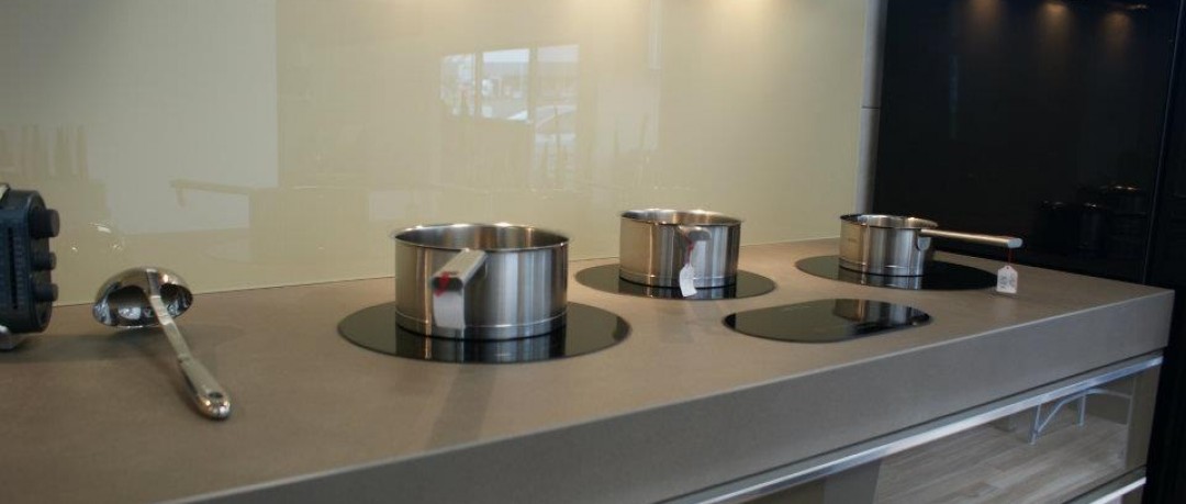 Plan céramique et table de cuisson