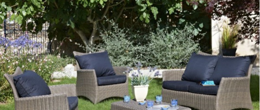 Salon de jardin en résine tressée