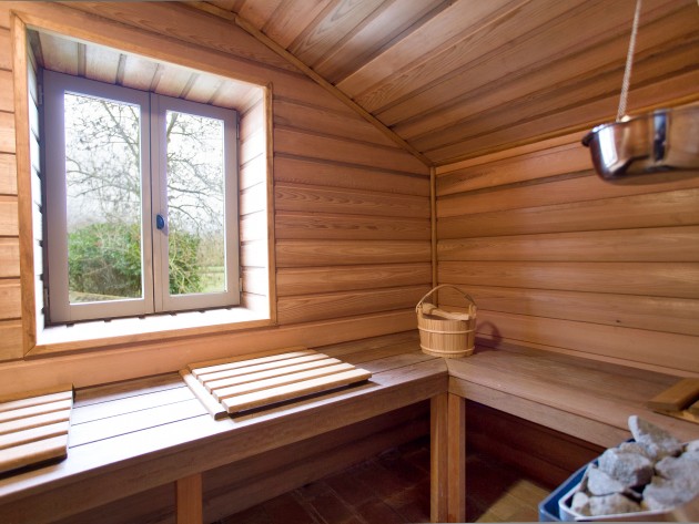 Sauna entièrement en bois