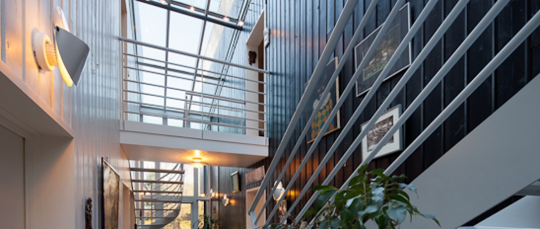 Un sas d'entrée baigné de lumière