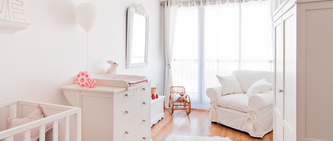 Vue d'ensemble de la chambre de bébé