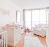 Vue d'ensemble de la chambre de bébé