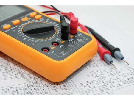 Les secrets des normes IEC pour choisir le bon multimètre