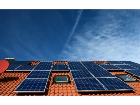 Panneaux solaires pour maison individuelle  ce qu'il faut savoir avant de se lancer